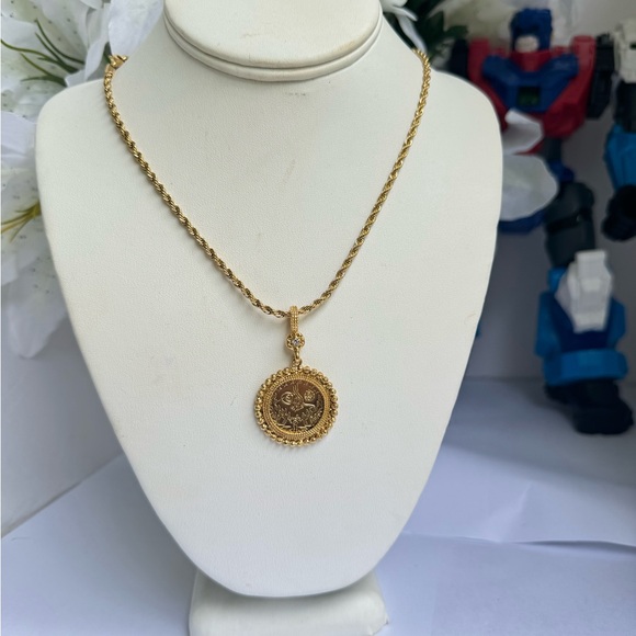 DENKAYS STATEMENT NECKLACE - Picture 5 of 8